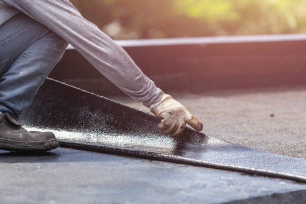 Professional Vapor Barrier Installation technician working in Ceresco, MI